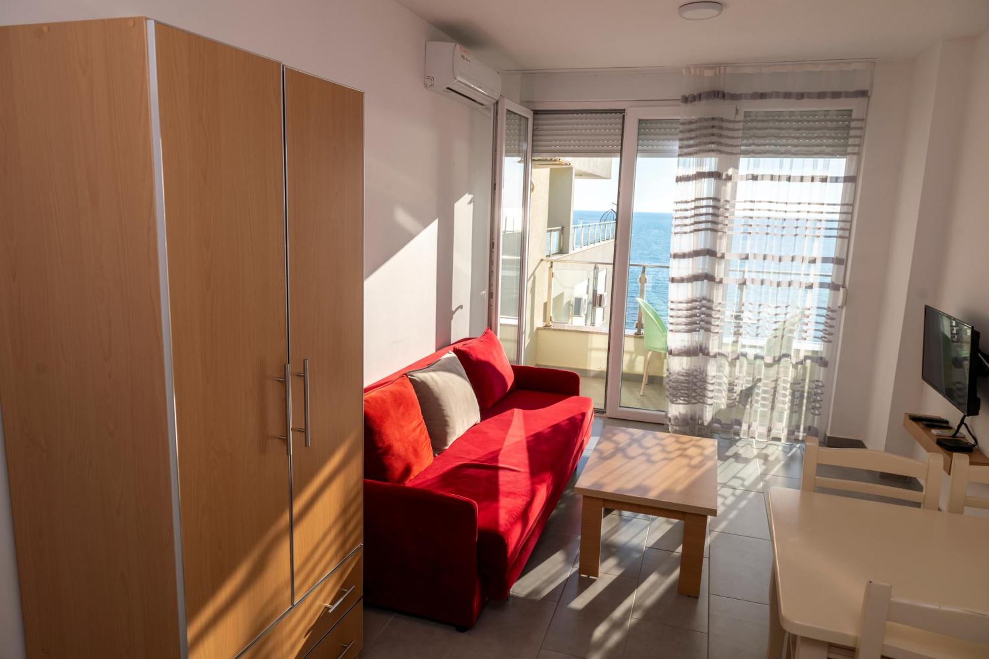 Roxhensi Apartment Shëngjin Екстериор снимка